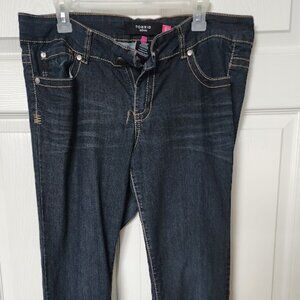 Dark wash low-rise skinny jean by TORRID DENIM • size 16R
